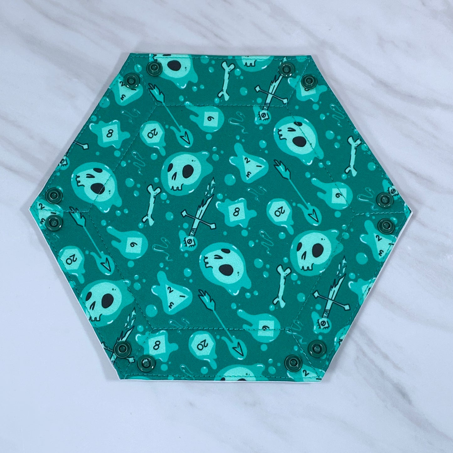 Gelatinous Cube Hex Snap Dice Tray