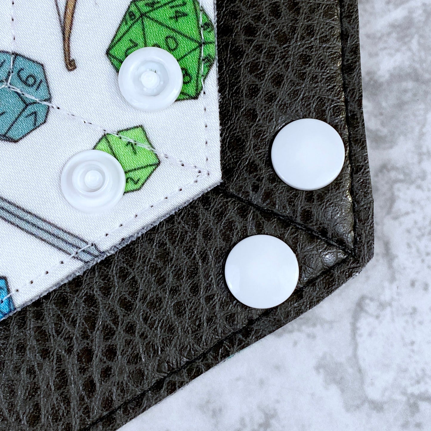 Choose Your Weapon Hex Snap Dice Tray
