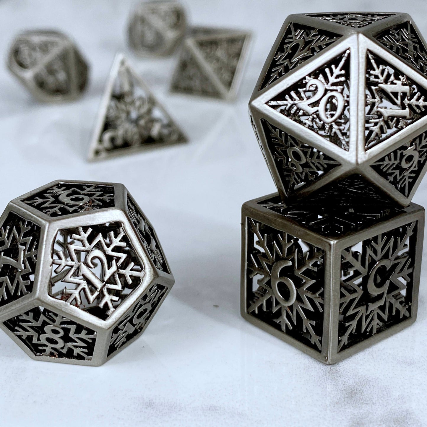 Snowflake Hollow Dice, Silver